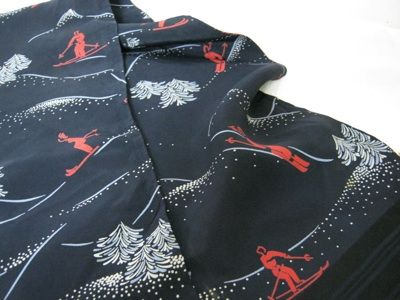 It’s On Ebay: Vintage Ski-Themed Rayon Scarf