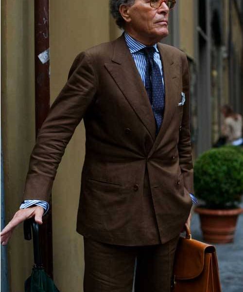 Here’s an Italian gentleman looking sharp, courtesy of The Sartorialist