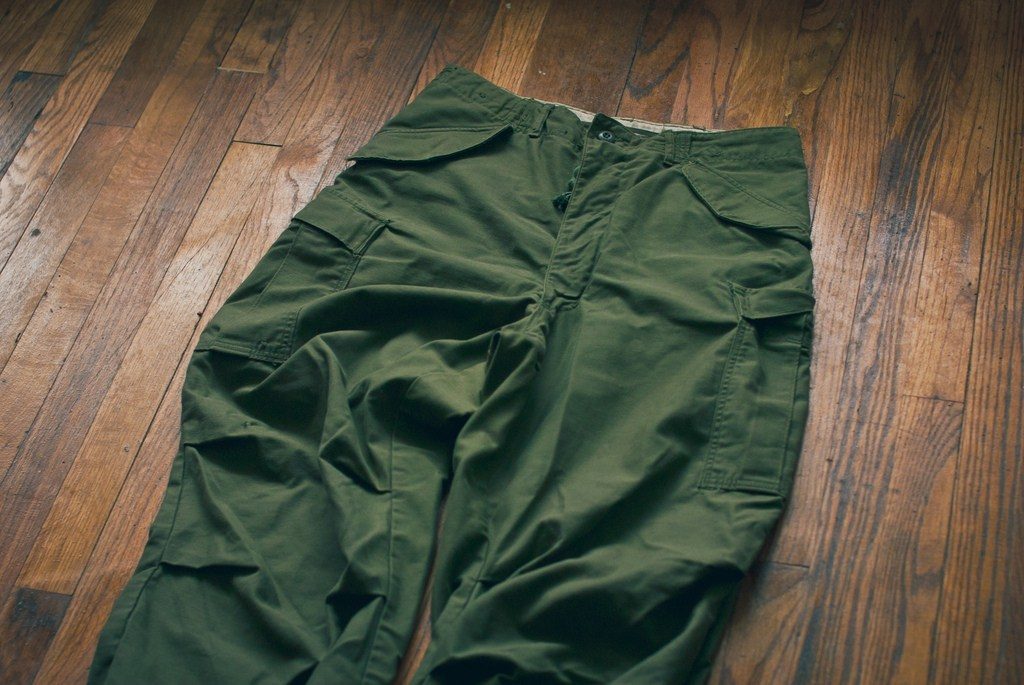 Revisiting Military Surplus Cargo Pants – Put This On